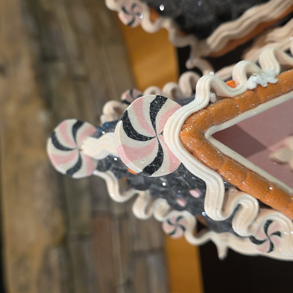 Viral Pink Halloween Gingerbread House Decor-NWT - Picture 6 of 11